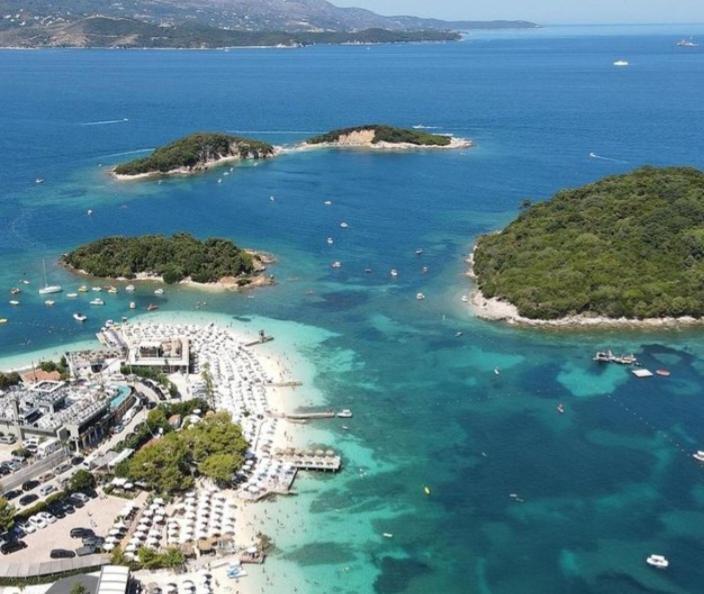ホテル Ksamil'S Island View エクステリア 写真